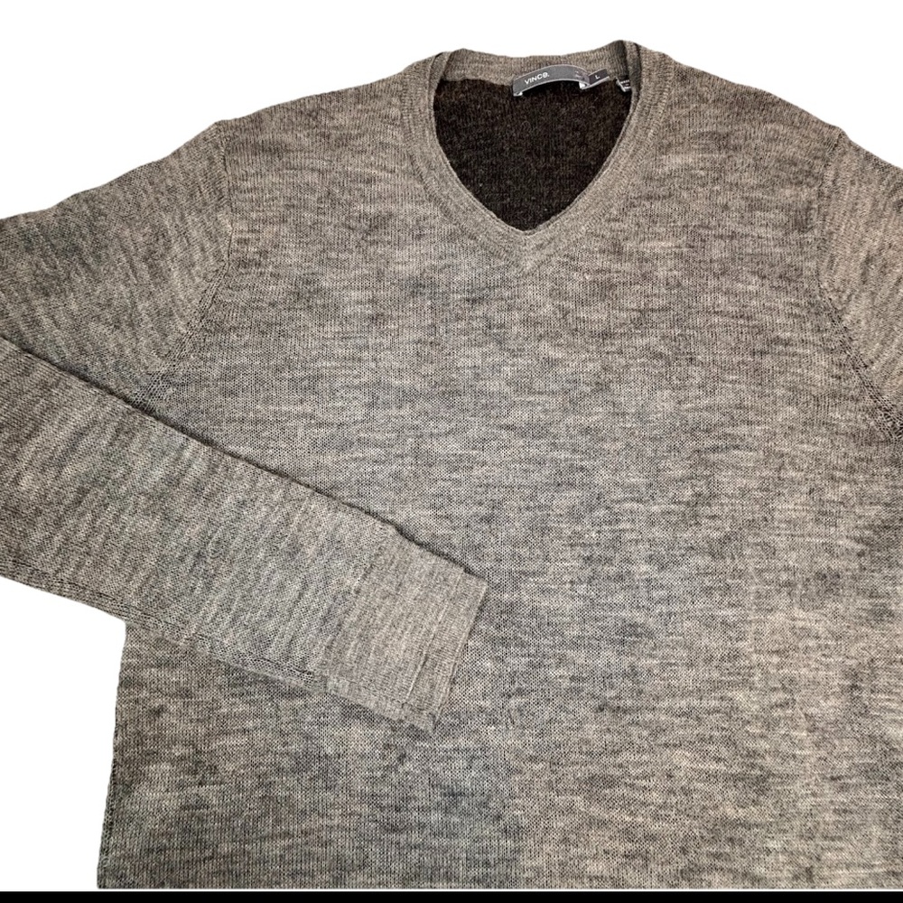 Vince Sweater Men’s‎ Large Gray V Neck Camel Hair Merino Wool Blend
